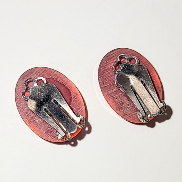 RED CONFETTI LUCITE EARRINGS with STARFISH SHELLS & GLITTER - Picture 4 of 6